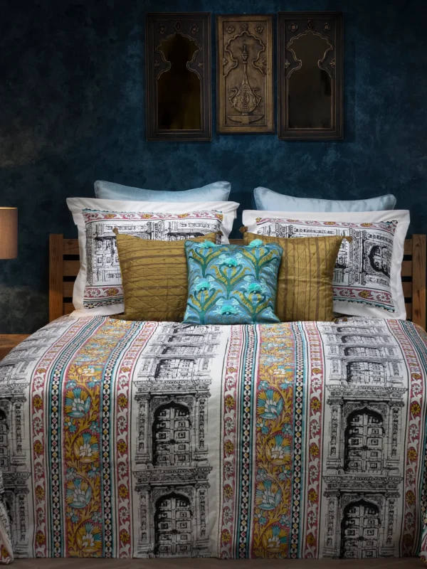 White Printed Cotton Bed Cover Set
