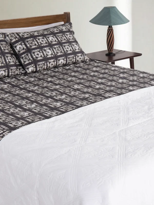 3 Purple Embroidered Cotton Quilt