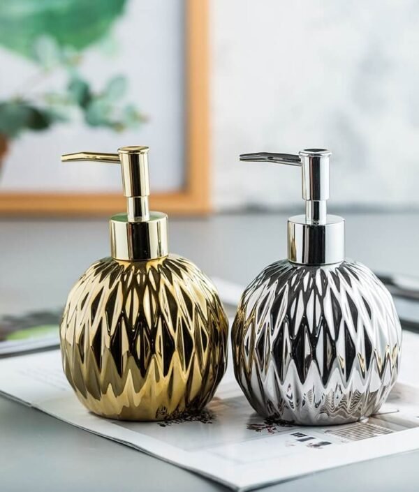 5 Allure Bath decor