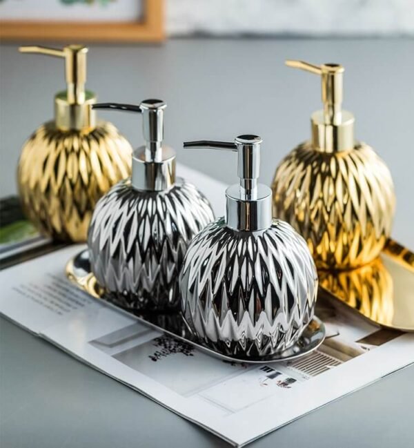 7 Allure Bath decor